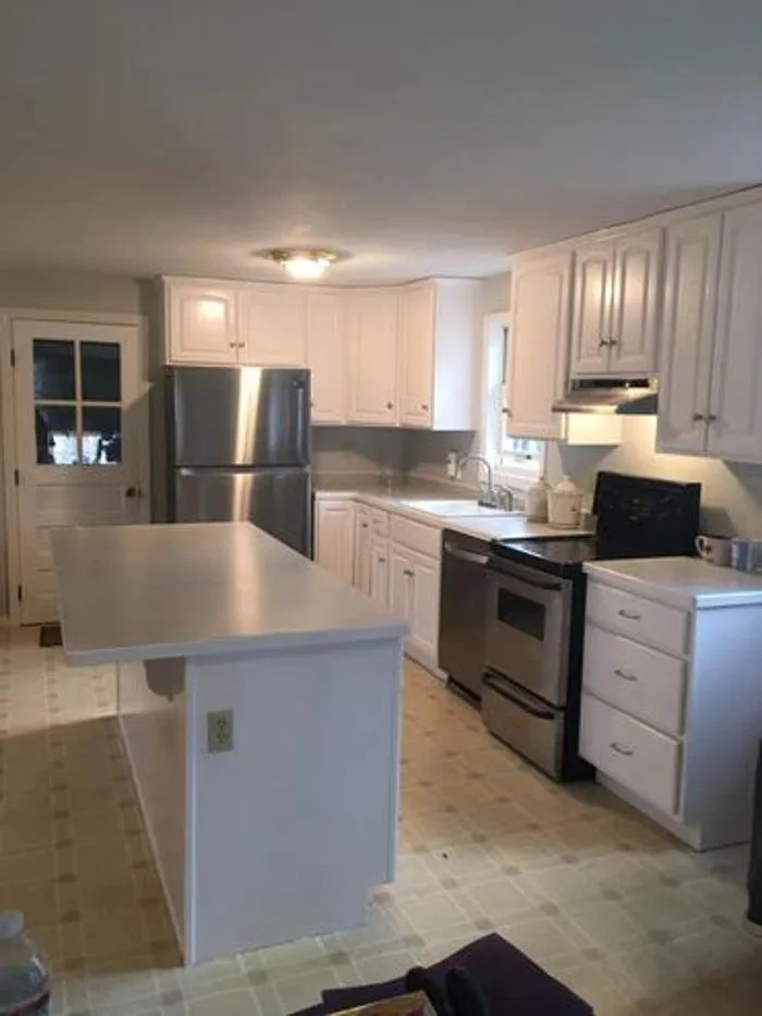 Slide of Glenn's Painting & Restoration