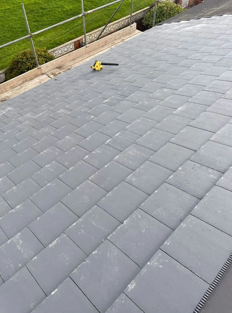 Slide of Glenville Roofing