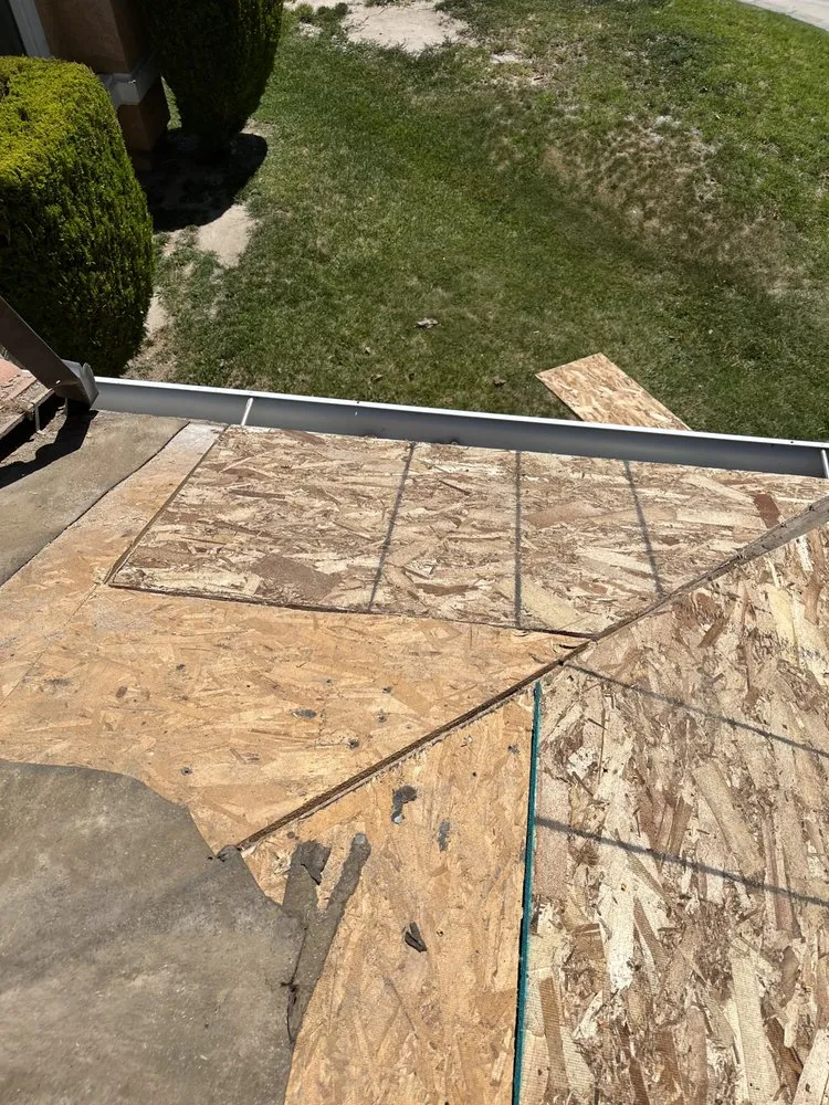 Slide of Global Elite Roofing