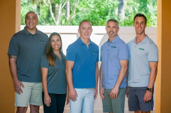 Global Roofing & Contracting Logo