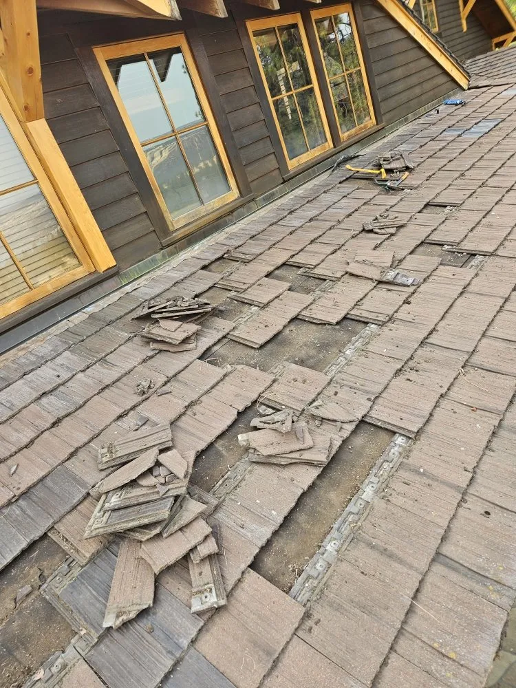 Slide of Glorious Roofing