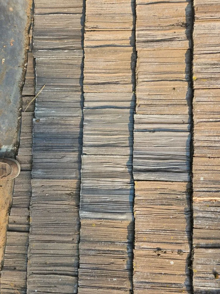 Slide of Glorious Roofing