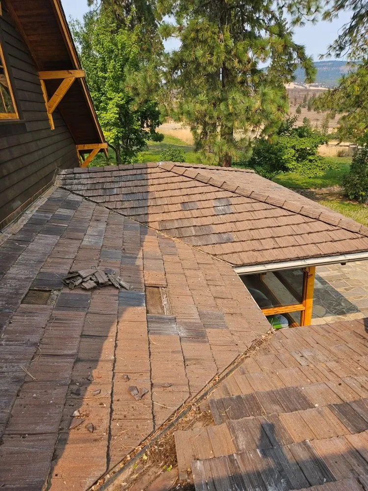 Slide of Glorious Roofing