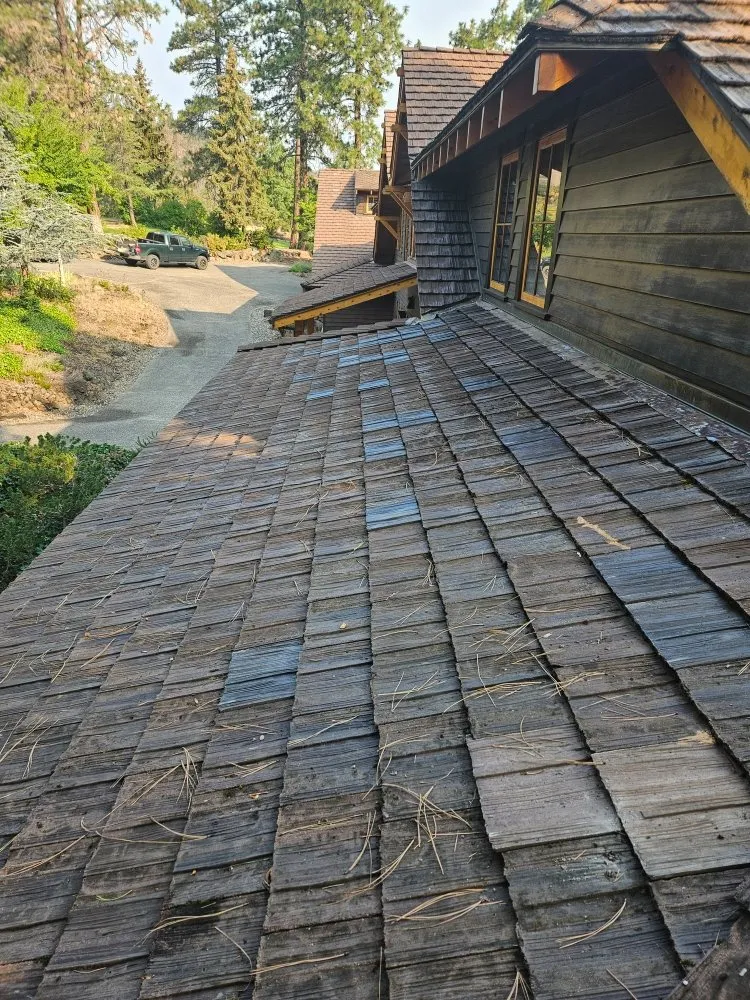 Slide of Glorious Roofing