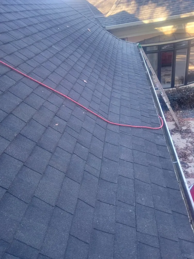 Slide of Gómez Roof Repairs And Gutter Cleaning