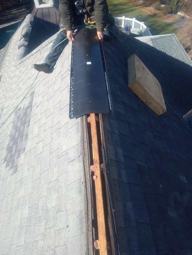 Slide of Gómez Roof Repairs And Gutter Cleaning