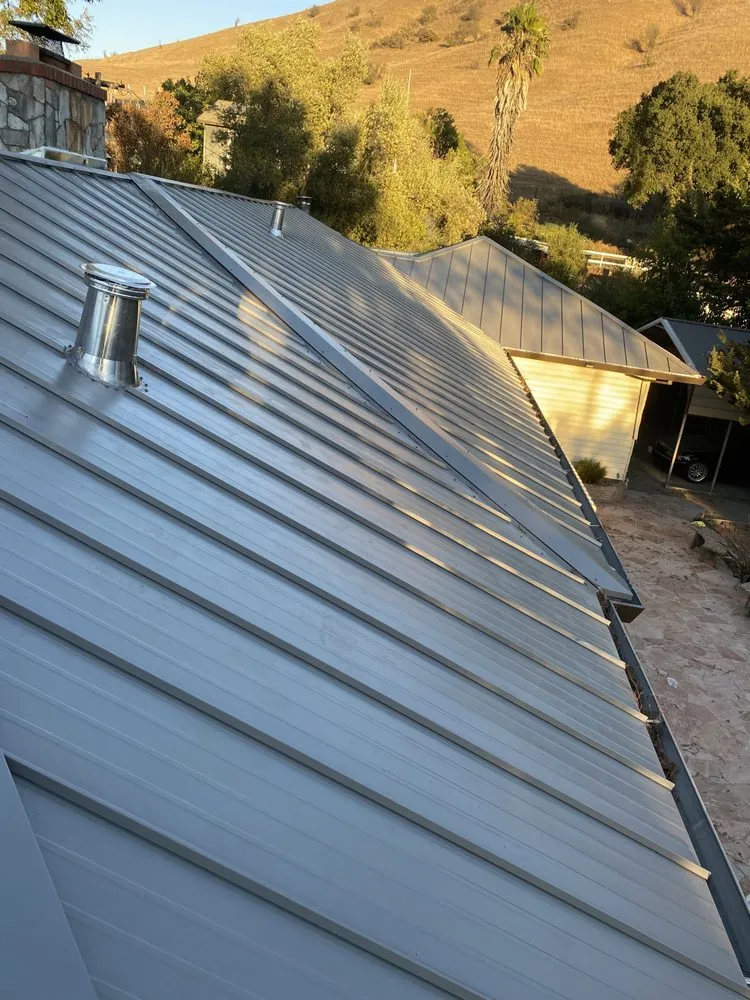 Slide of GMG Roofing