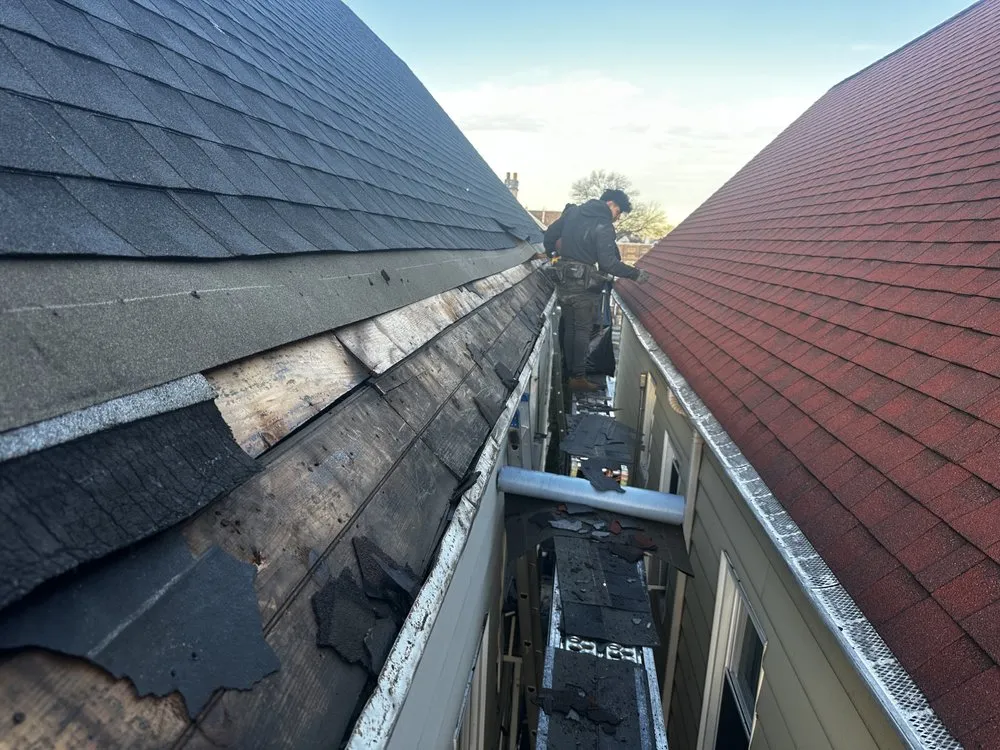 Slide of Géminis Roofing & Siding