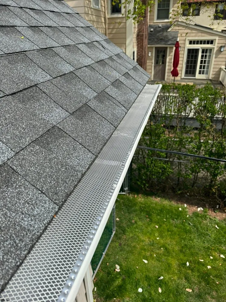 Slide of Géminis Roofing & Siding