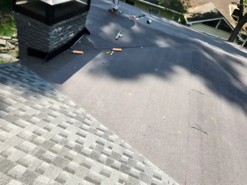 Slide of G&N Roofing