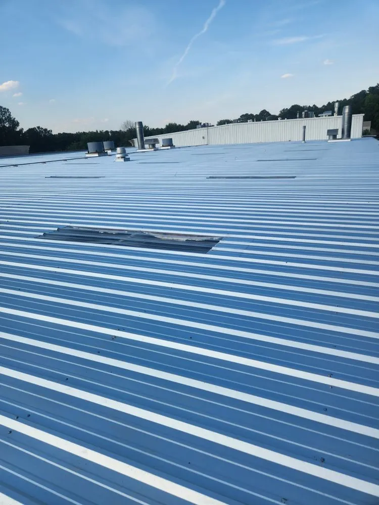 Slide of G&N Roofing