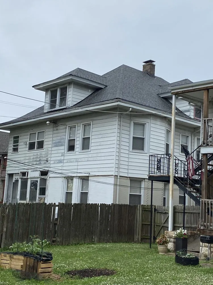 Slide of Gnak Services