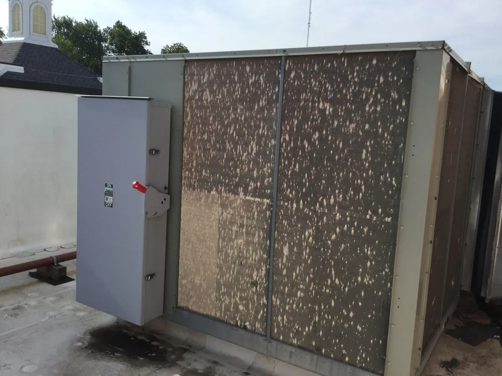 Slide of Gnak Services