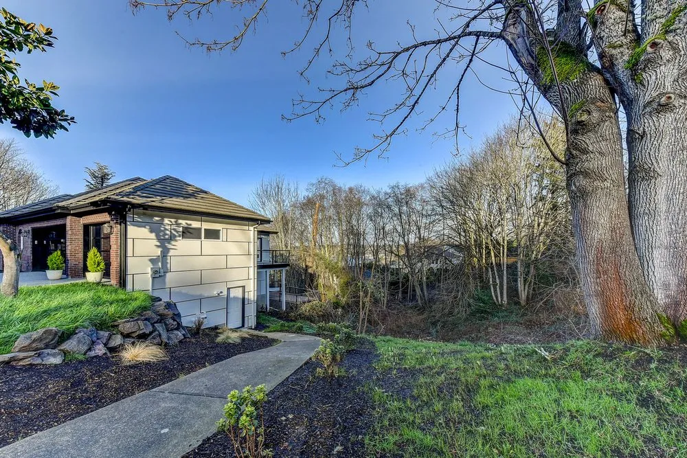 Slide of Go Excel Construction