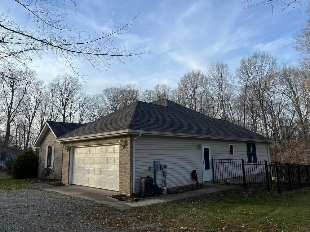 Slide of Go To Roofing