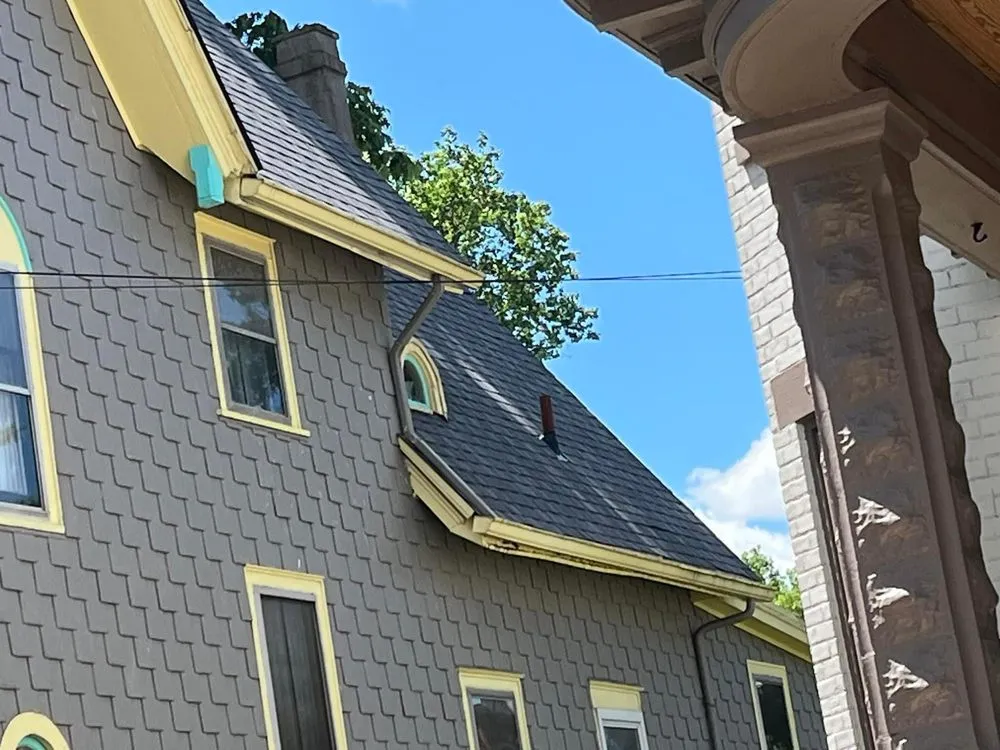 Slide of Go To Roofing