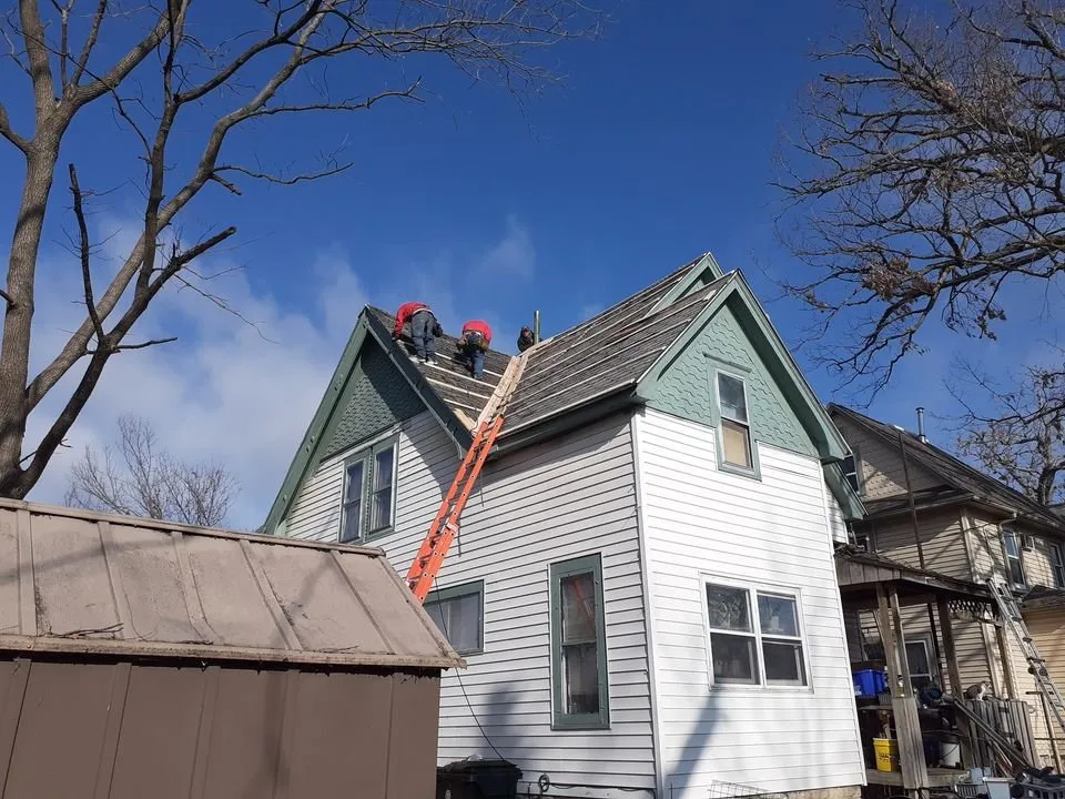 Slide of Godinez Construction