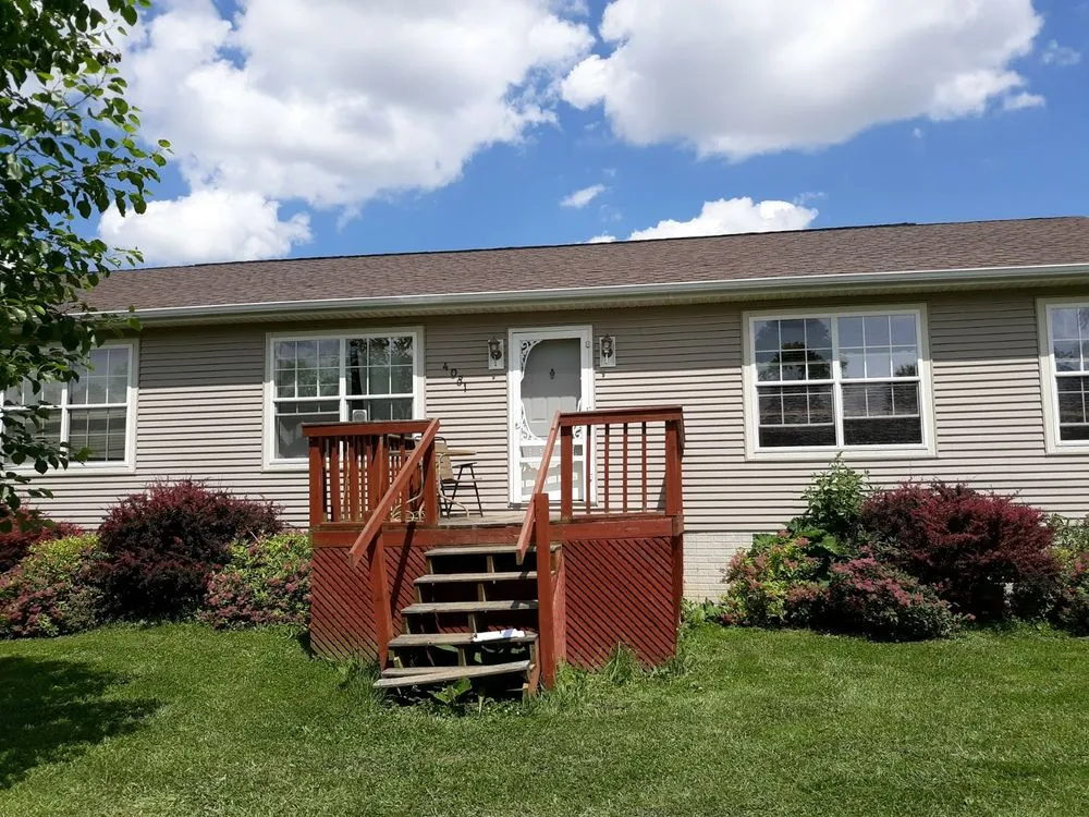 Slide of Goedert Builders