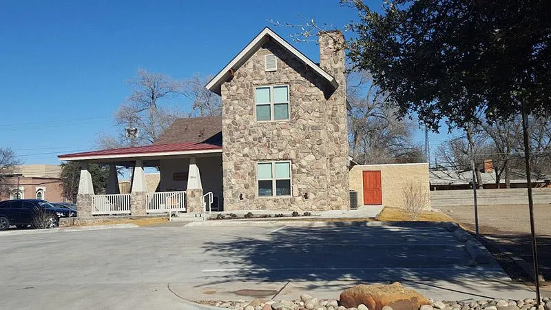 Slide of Goertzen Construction