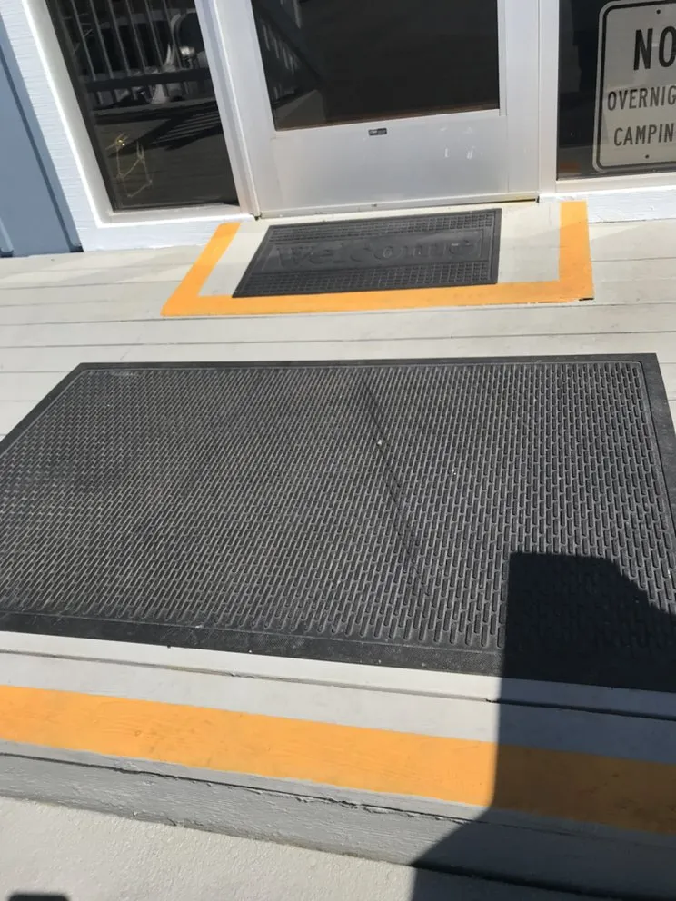 Slide of Gold Beach Handyman