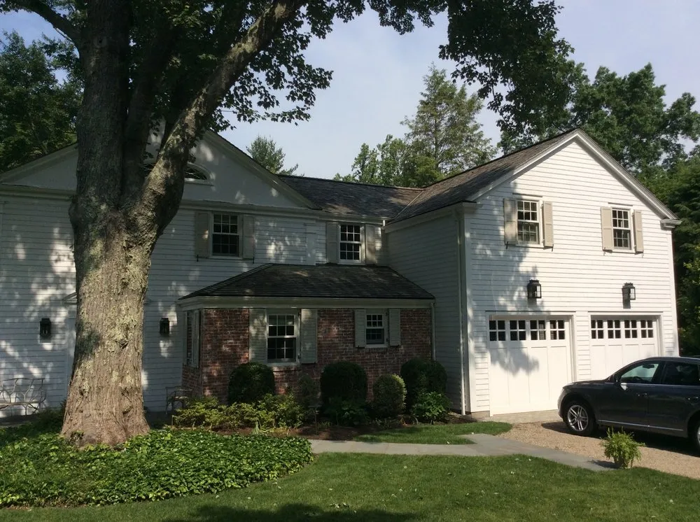 Slide of Gold Coast Roofing