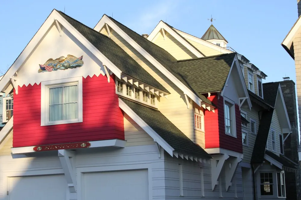 Slide of Gold Coast Roofing