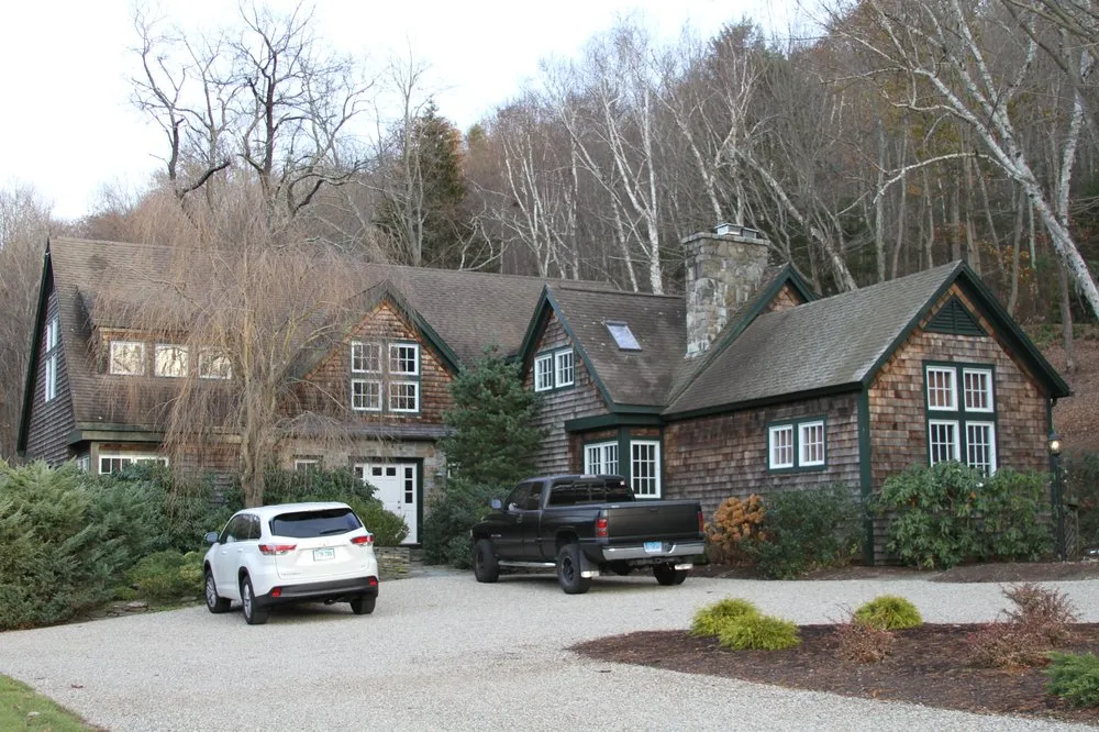 Slide of Gold Coast Roofing