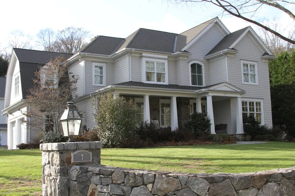 Slide of Gold Coast Roofing