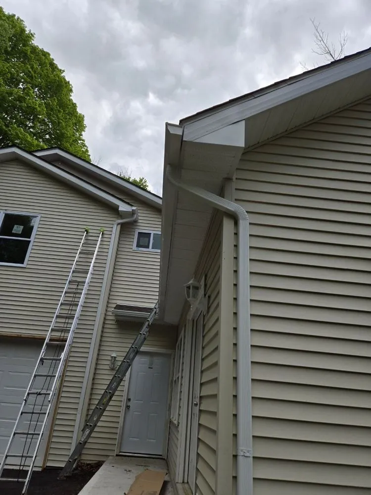 Slide of Gold Eagle Gutter