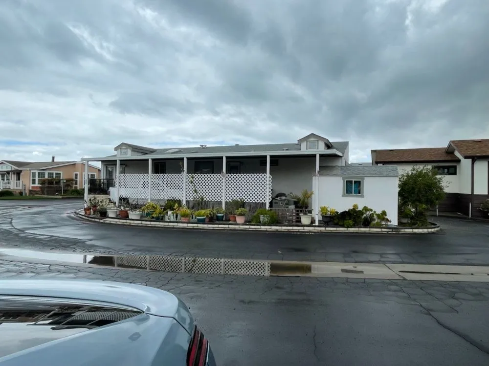 Slide of Gold Home Services