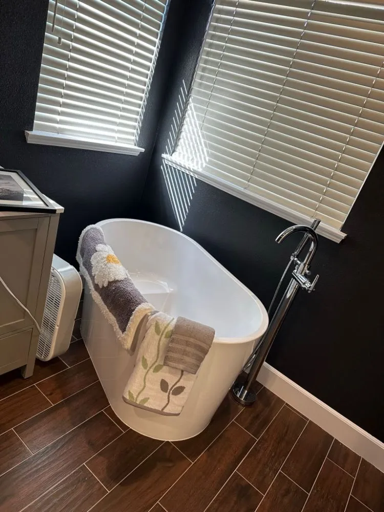 Slide of Gold Home Services