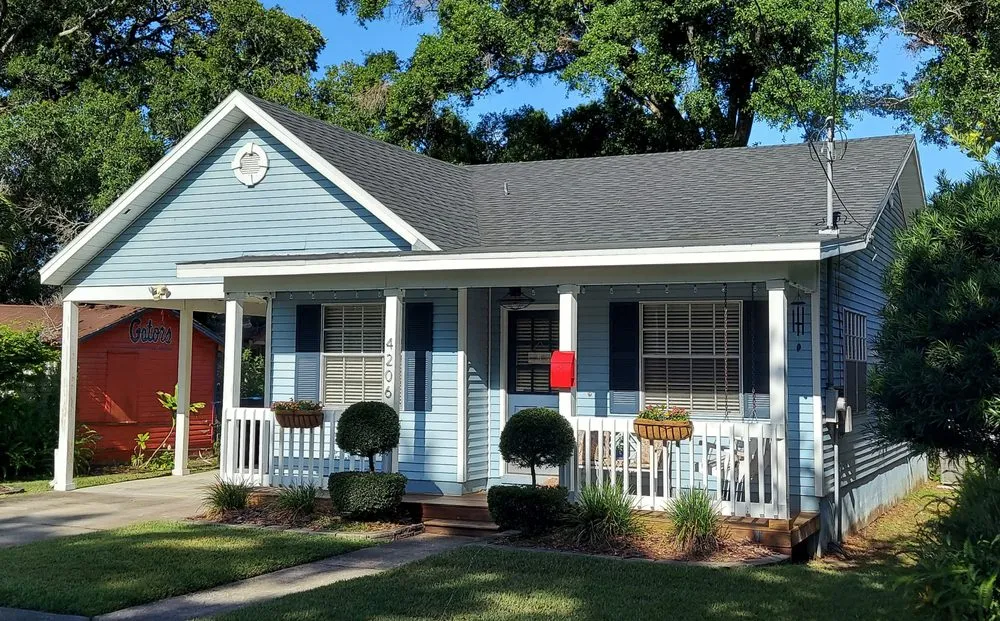 Slide of Gold Seal Roofing