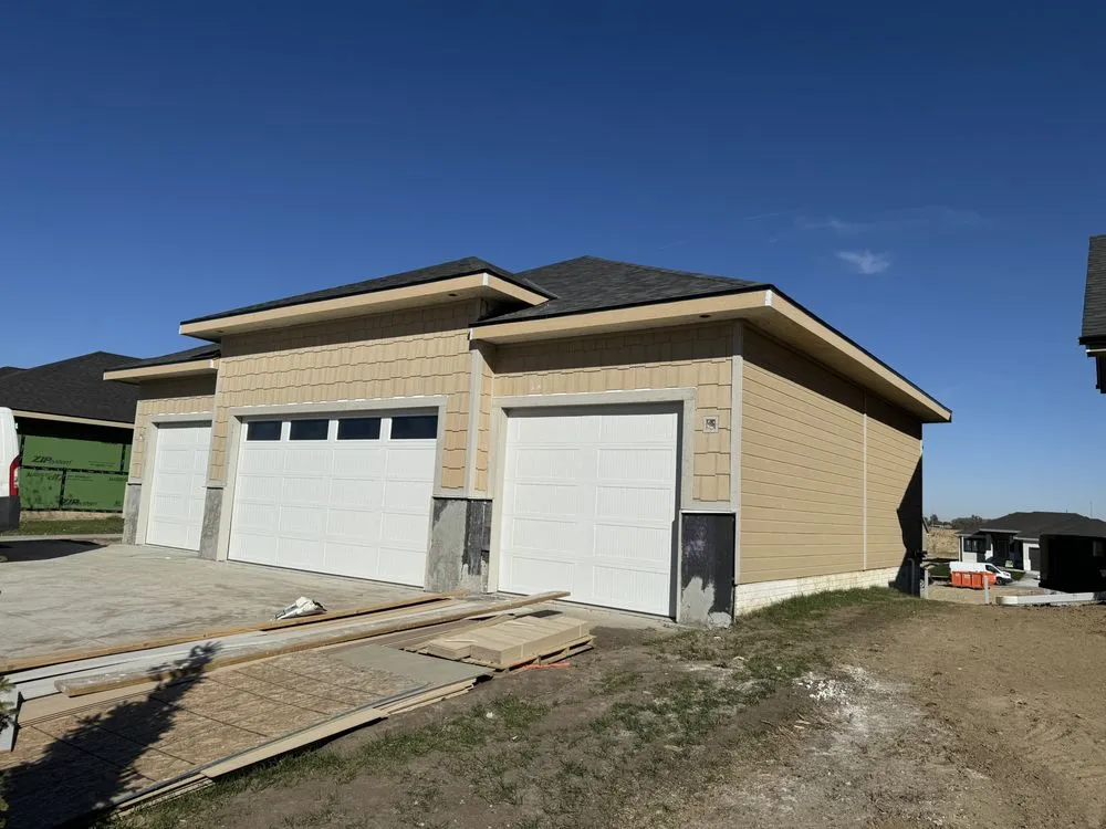 Slide of Gold Star Construction