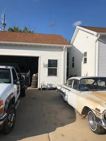 Slide of Gold Star Construction