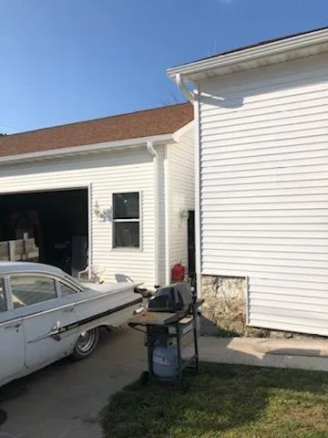 Slide of Gold Star Construction