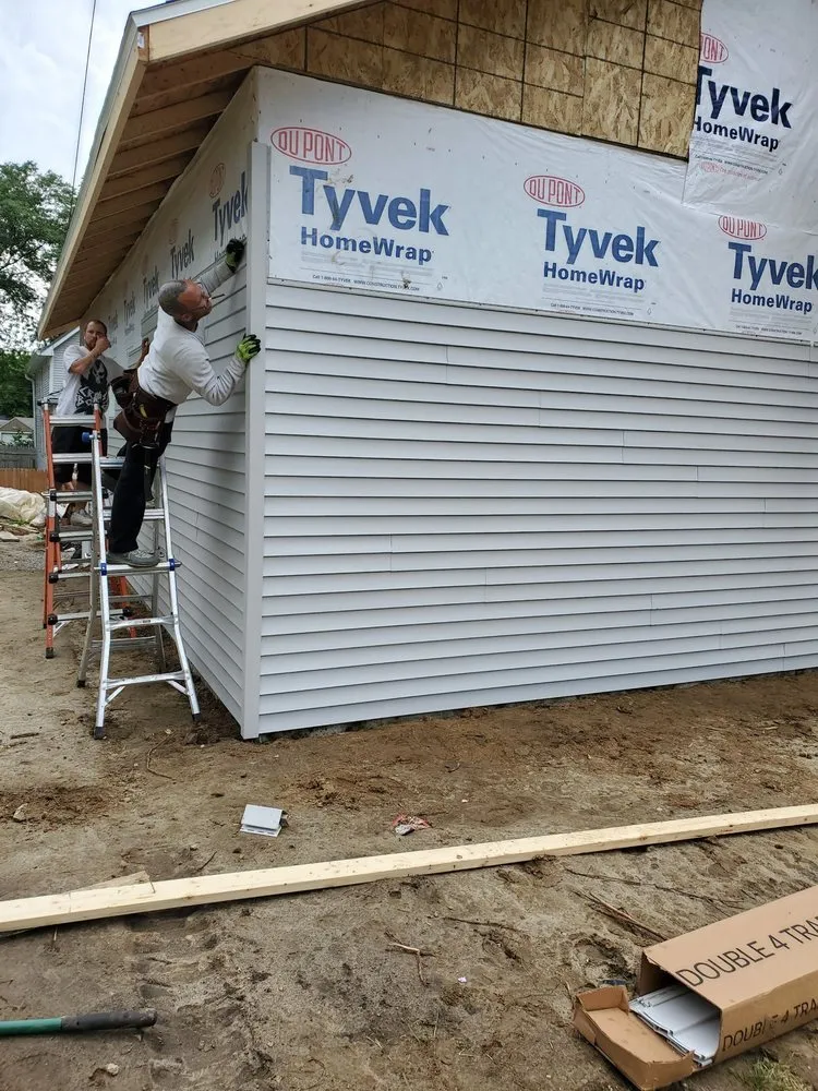 Slide of Gold Star Construction