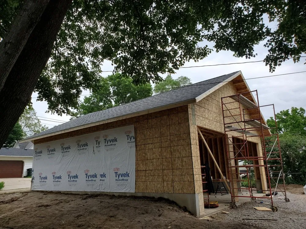 Slide of Gold Star Construction