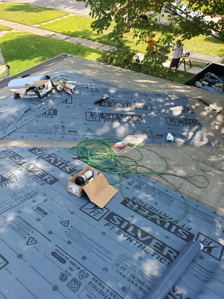 Slide of Gold Star Construction