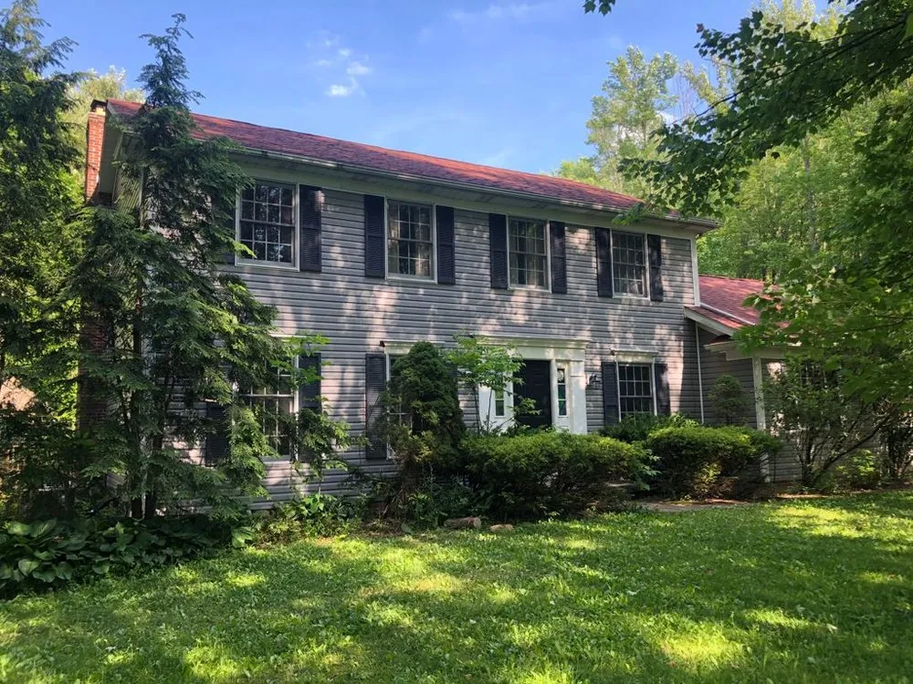 Slide of Gold Star Restorations