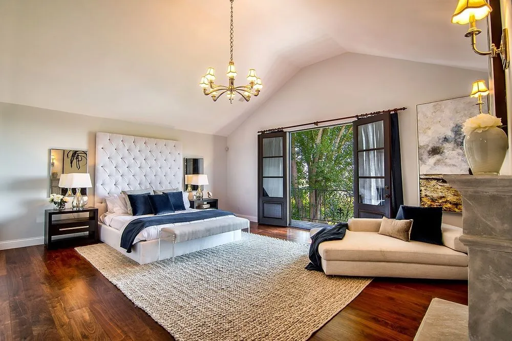 Slide of Golden Age Builders