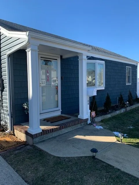 Slide of Golden Eagle Remodeling