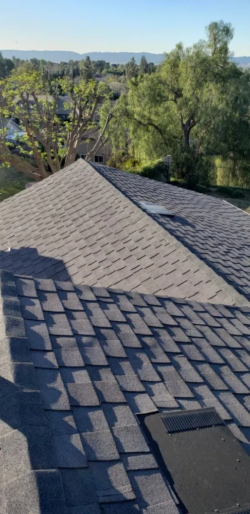 Expert shingle roofing service experts serving Granada Hills, CA - Golden Eagle Roofing Services