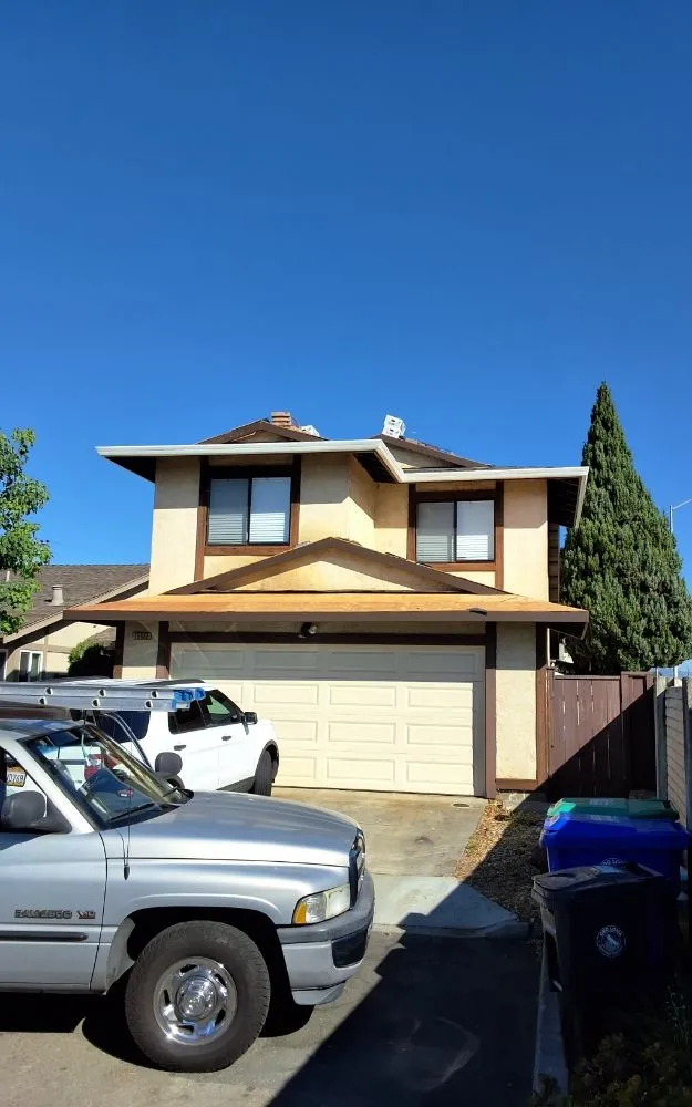 Slide of Golden Gate Roofing