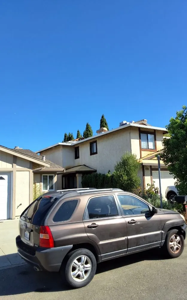 Slide of Golden Gate Roofing