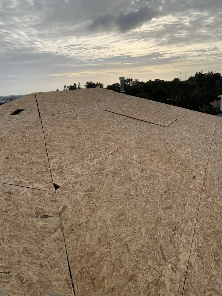 Slide of Golden Gate Roofing