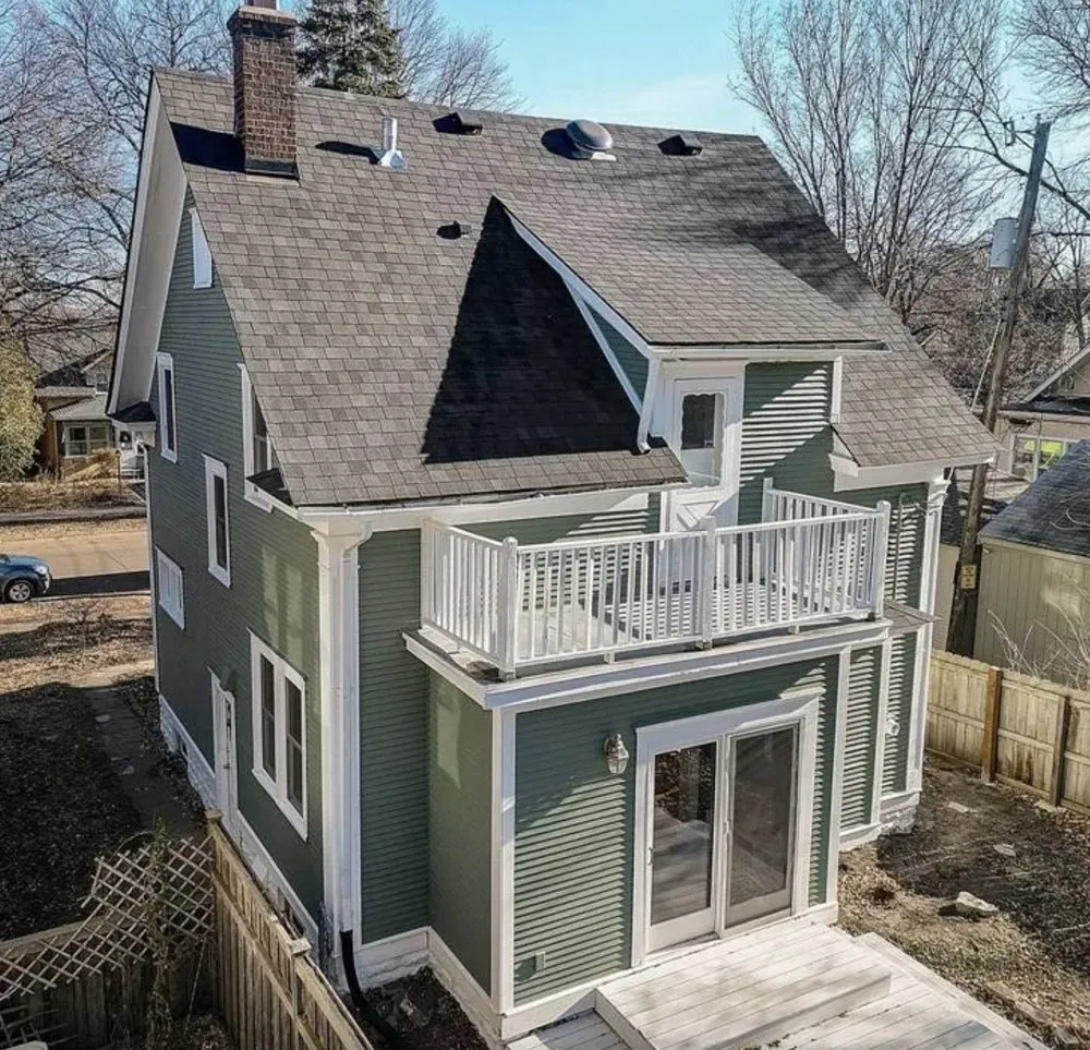 Slide of Golden Hammer Construction