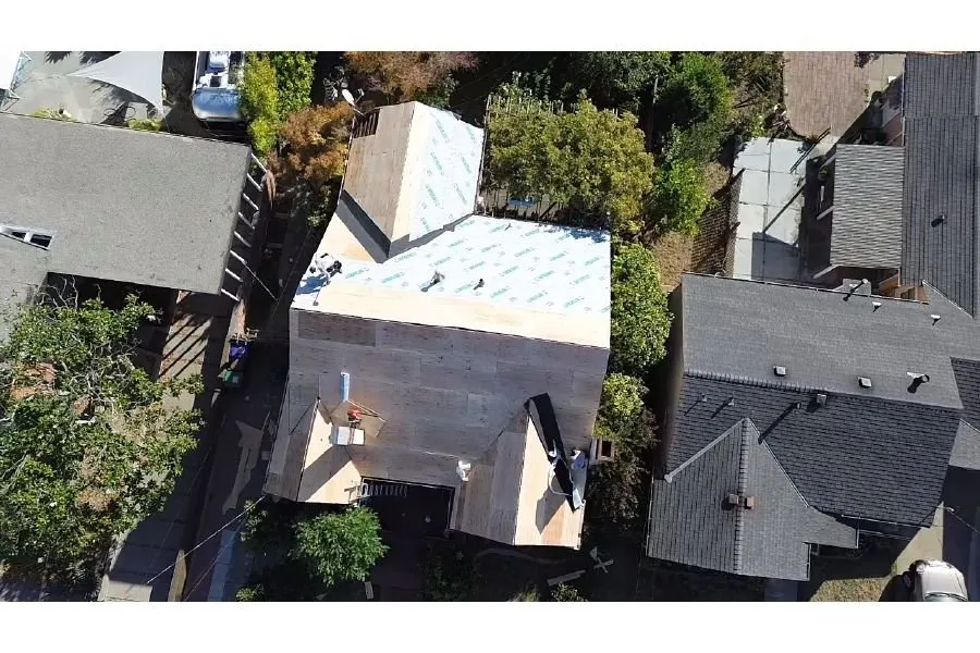 Slide of Golden Heights Roofing