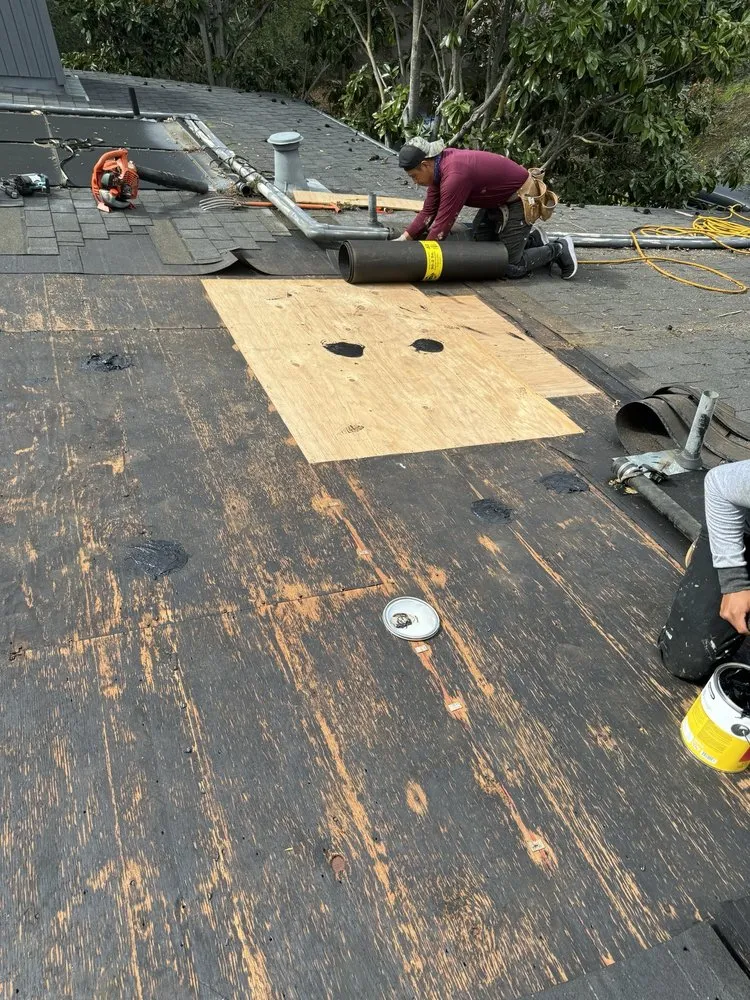 Slide of Golden Heights Roofing