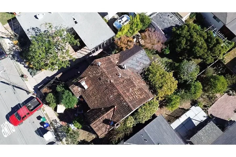 Slide of Golden Heights Roofing