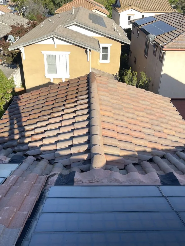 Slide of Golden Heights Roofing